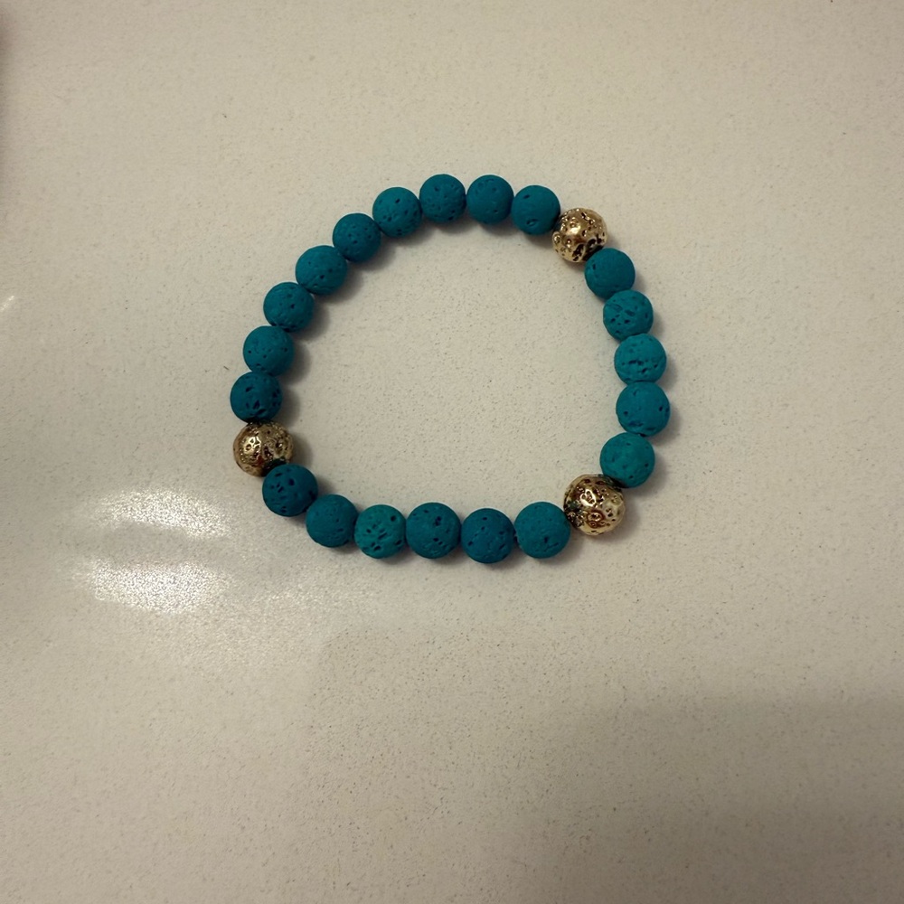 Turquoise and Gold Beaded Bracelet